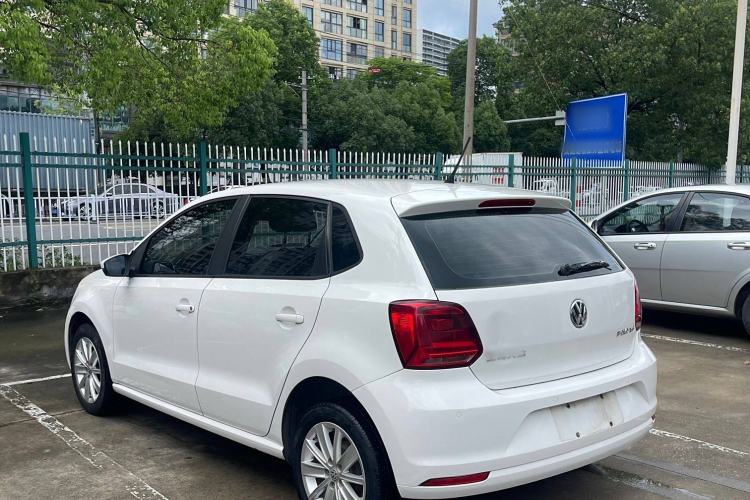 Used Volkswagen Polo 2014 1.6L Automatic Comfort Edition

