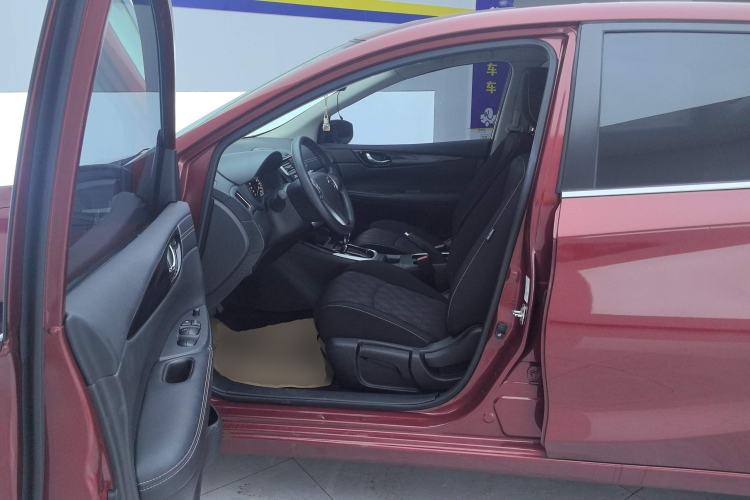 Used Nissan Tiida 2016 1.6L CVT Cool Dynamic Edition
