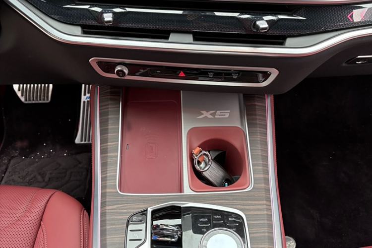 Used BMW X5 2023 xDrive 40Li M Sport Night Edition Package
