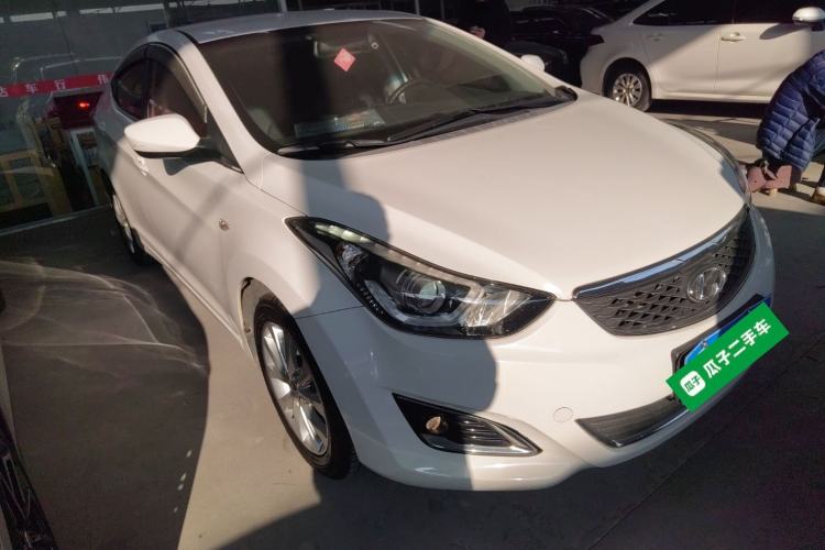 Used Hyundai Elantra 2016 1.6L Automatic Smart Version
