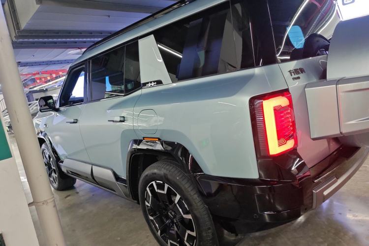 Used  Leopard 8 2025 Smart & Brave Flagship Edition 7 Seats