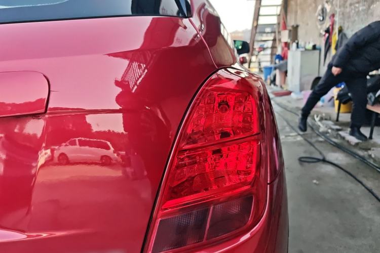 Used Chevrolet Trax 2016 1.4T Manual Two-Wheel Drive Comfort Version with Sunroof