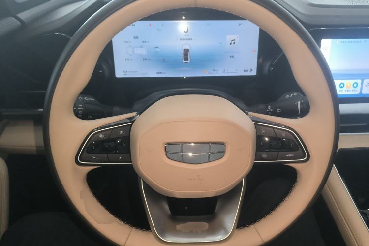 Used Geely Auto Monjaro L 2025 Dongfang Yao 2.0TD Automatic All-Wheel-Drive Wangyue Edition
