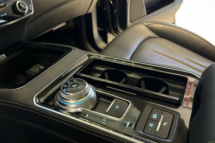 Used Ford Edge 2021 PLUS EcoBoost 245 Two-Wheel-Drive Titanium 7-Seater
