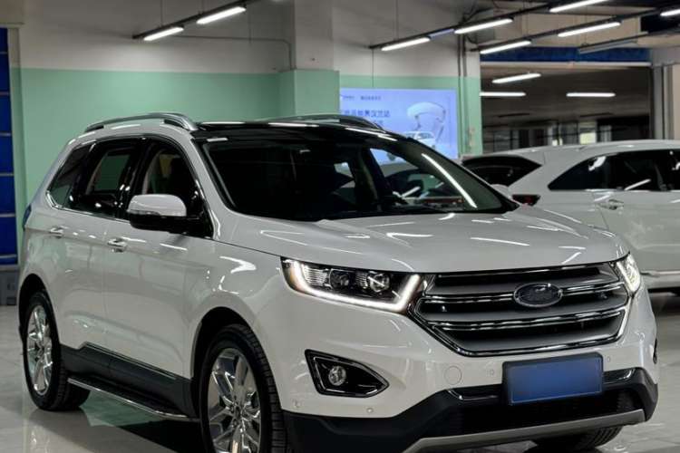 Used Ford Edge 2016 EcoBoost 245 Four-Wheel Drive Titanium 7-Seater
