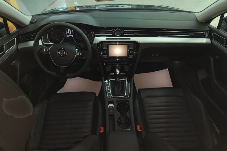 Used Volkswagen Magotan 2019 330TSI DSG Leading Edition China V Standard
