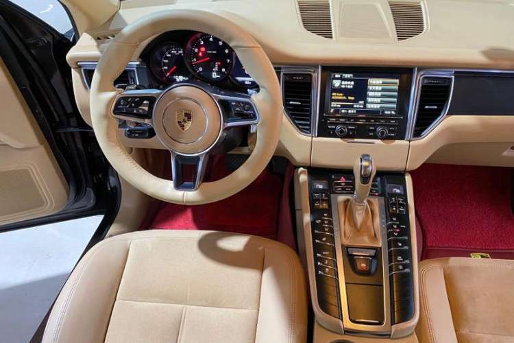 Used Porsche Macan 2016 Macan 2.0T
