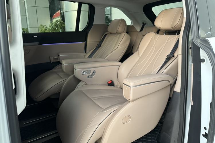 Used XPeng X9 2024 640 All-Wheel Drive High-Performance Max
