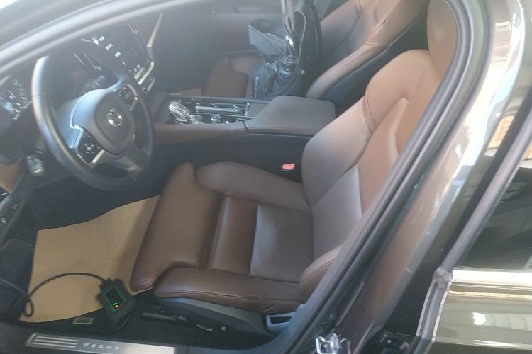 Used Volvo S90 2021 B5 Zhiyuan Luxury Edition
