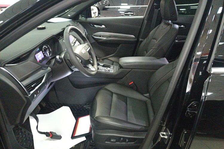 Used Cadillac XT4 2021 28T Two-Wheel Drive Leading Version