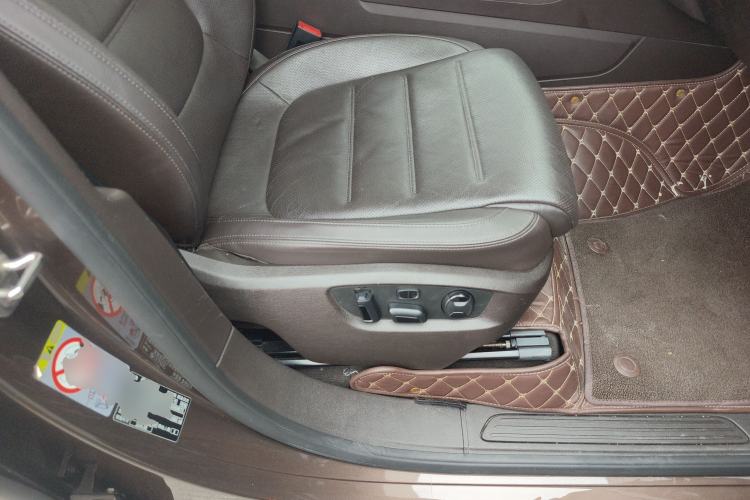 Used Volkswagen Touareg 2015 3.0 TSI Comfort Model