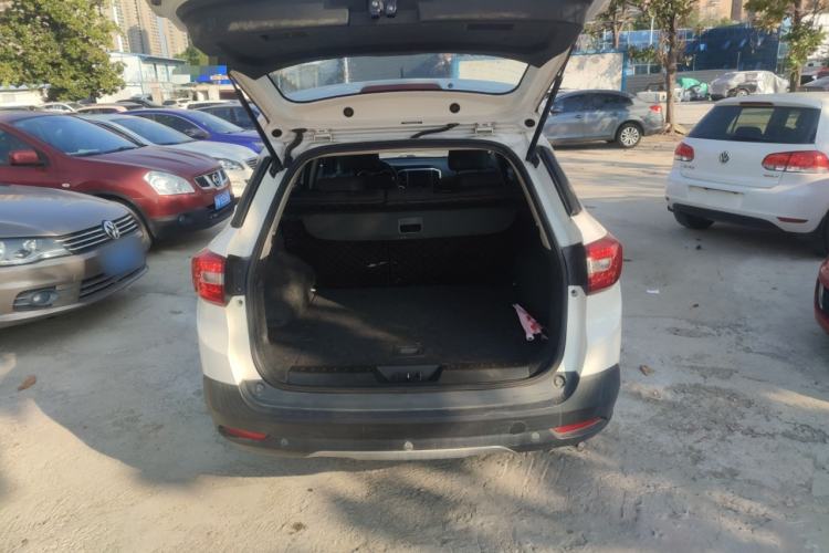 Used Dongfeng Aeolus AX3 2016 1.5L Manual ZhiKu Model
