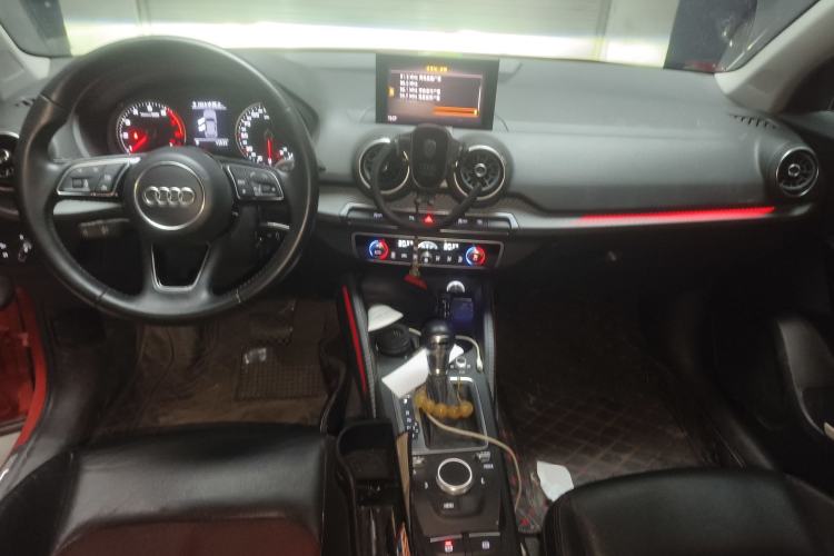 Used Audi Q2L 2018 35 TFSI Fashion Dynamic Version China VI Emission Standard