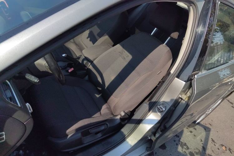 Used Volkswagen Sagitar 2014 Revised Version 1.6L Manual Leading Edition