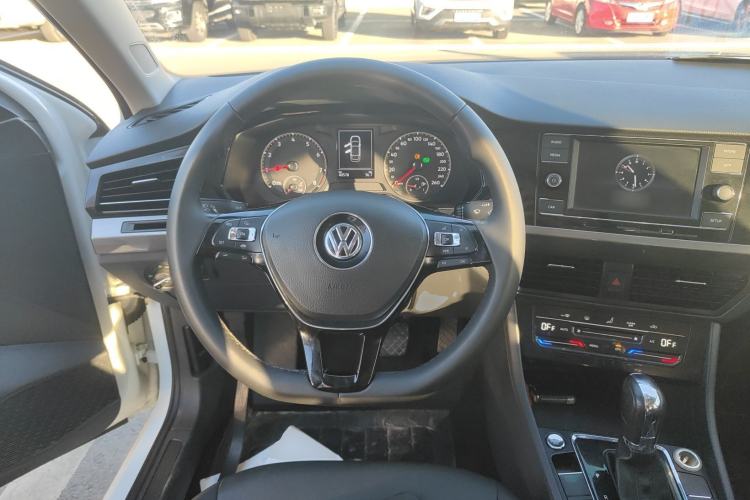 Used Volkswagen Bora 2020 1.5L Automatic Elite Version
