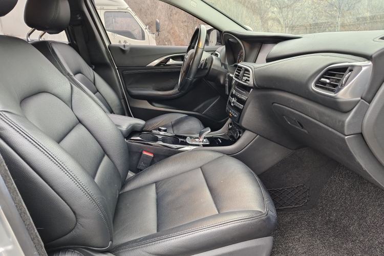 Used Infiniti QX30 2018 1.6T Two-Wheel Drive Fashion Edition
