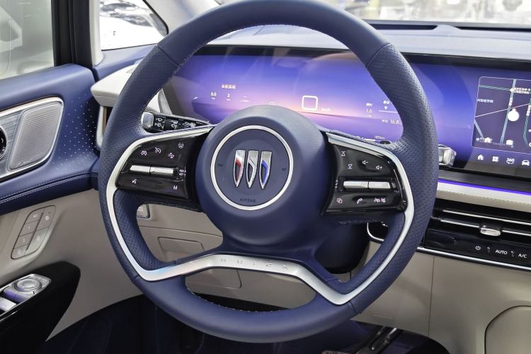 Used Buick Century 2023 2.0T Six-Seater Yinshi Edition
