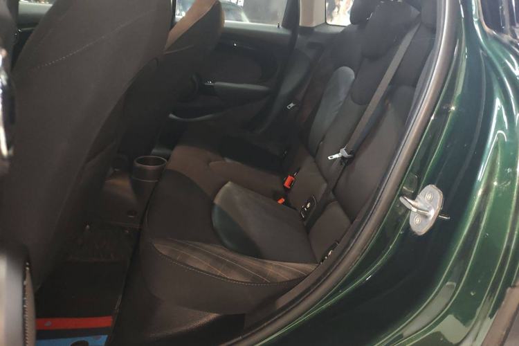 Used  MINI 2018 1.5T COOPER Classic Edition Five-Door Version
