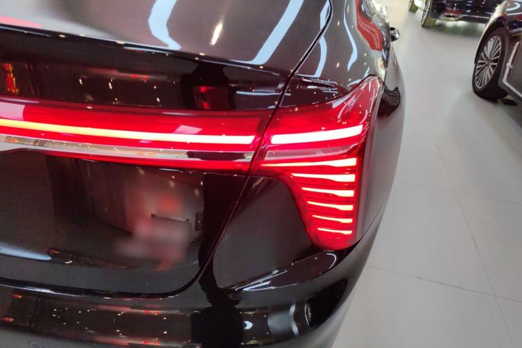 Used Hongqi H5 2024 2.0T Automatic Smart Connect Flagship Edition
