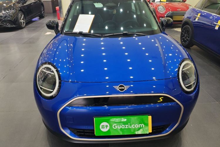 Used  Electric MINI COOPER 2024 452km COOPER SE Artist
