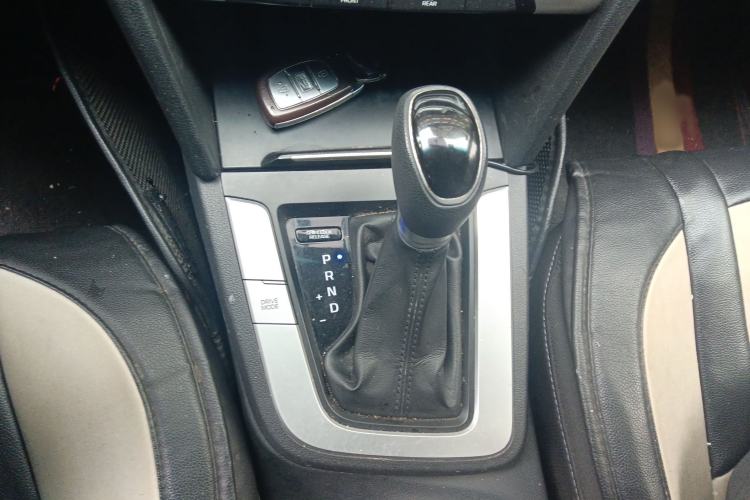 Used Hyundai Elantra 2016 1.6L Automatic ZhiXuan – Elite Version