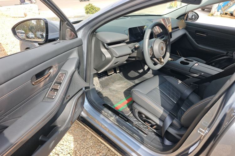 Used Baojun Enjoy 2025 Plug-in Hybrid 140km Luxury Edition