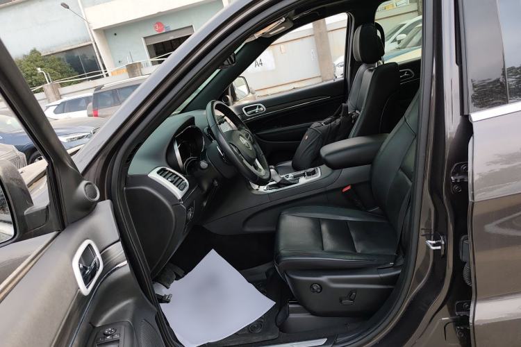 Used  Grand Cherokee 2021 3.0L 80th Anniversary Edition
