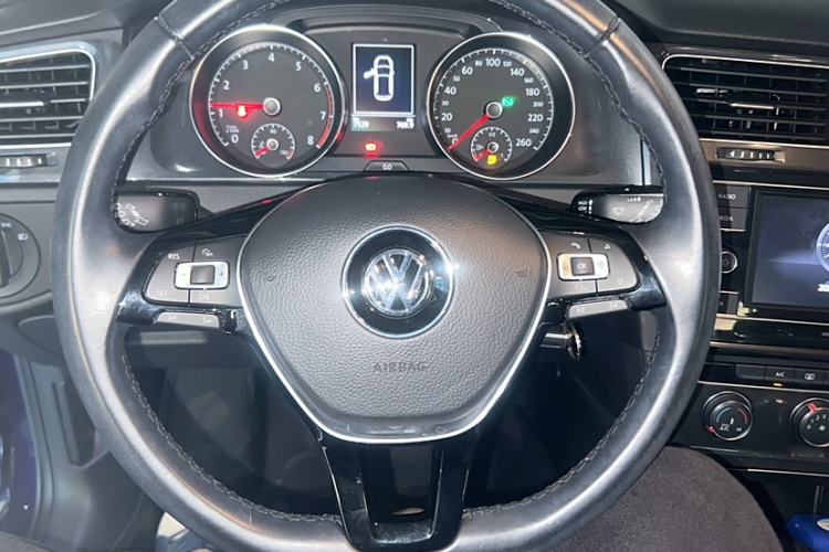 Used Volkswagen Golf 2018 230TSI Automatic Comfort Model
