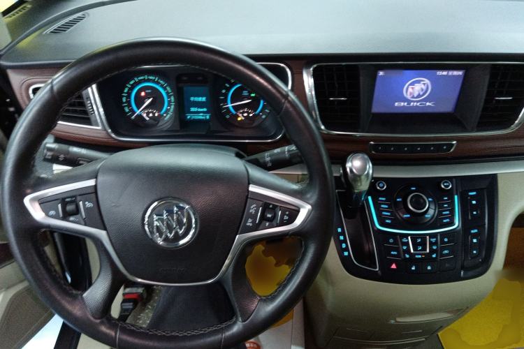 Used Buick GL8 2014 3.0L GT Luxury Business Haoya Edition