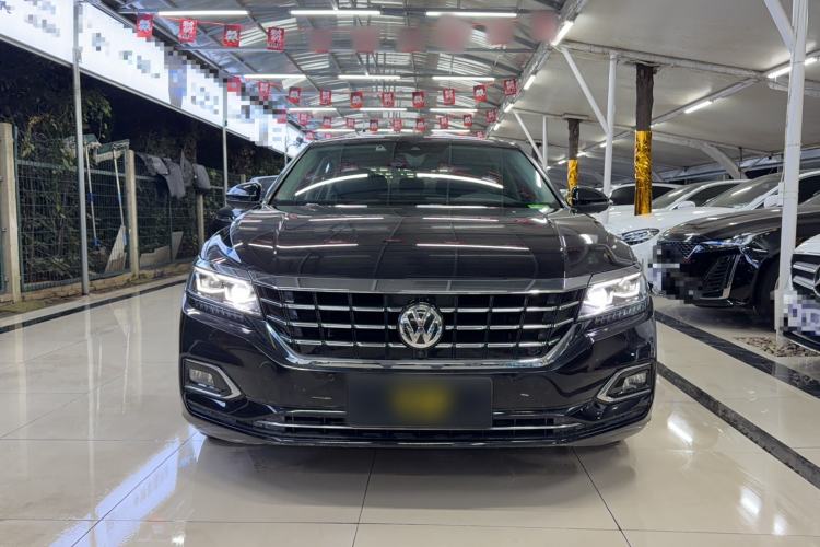 Used Volkswagen Passat 2019 380TSI Prestige Edition China VI Standard
