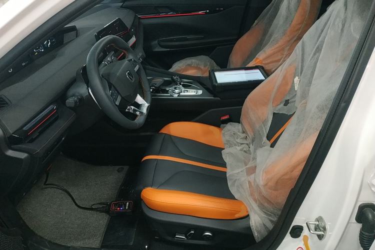 Used Changan UNI-V 2025 1.5T 500Bar Prestige Sporty Version