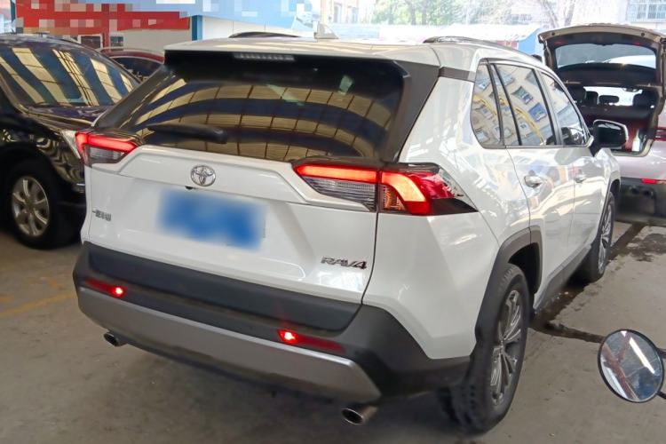 Used Toyota RAV4 2023 2.0L CVT Two-Wheel Drive Fashion Plus Edition