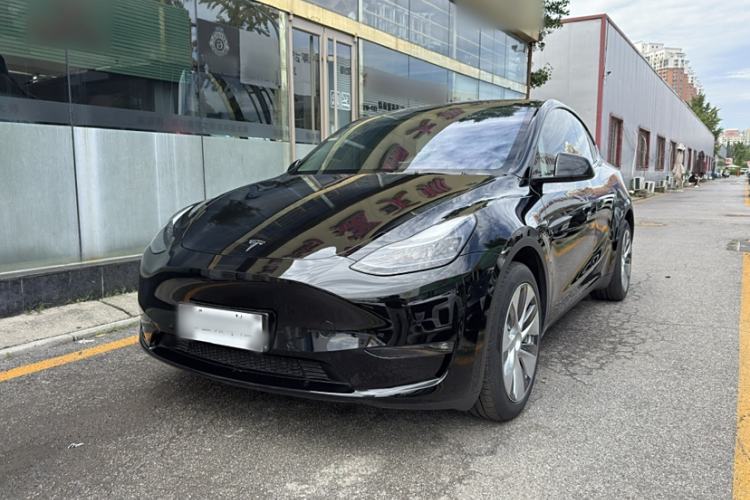 Used Tesla Model Y 2022 Long-Range All-Wheel-Drive Version
