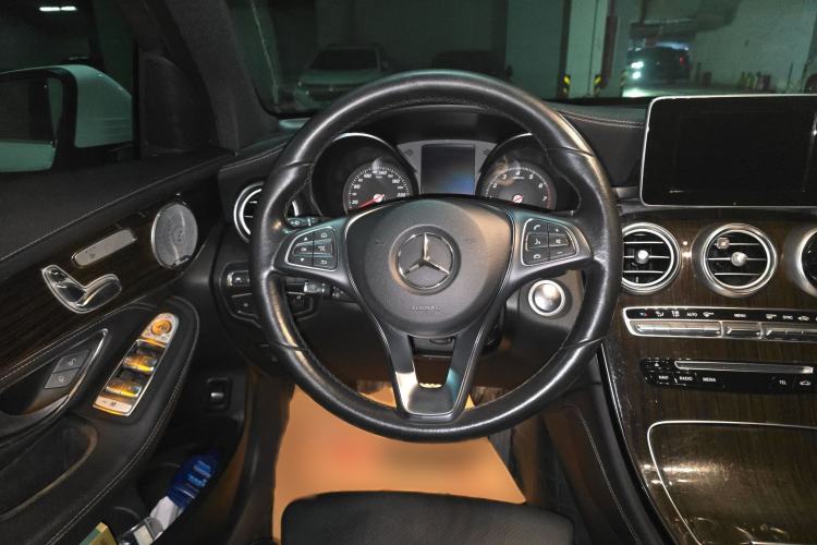 Used Mercedes-Benz GLC 2018 GLC 260 4MATIC Luxury Model