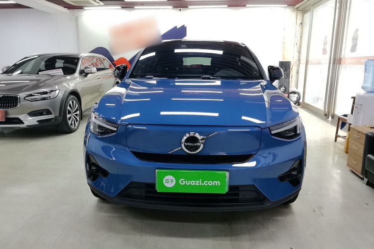 Used Volvo C40 2022 Long-Range PRO Version
