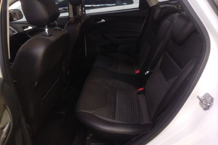 Used Ford Focus 2015 Sedan 1.6L Automatic Trend Model
