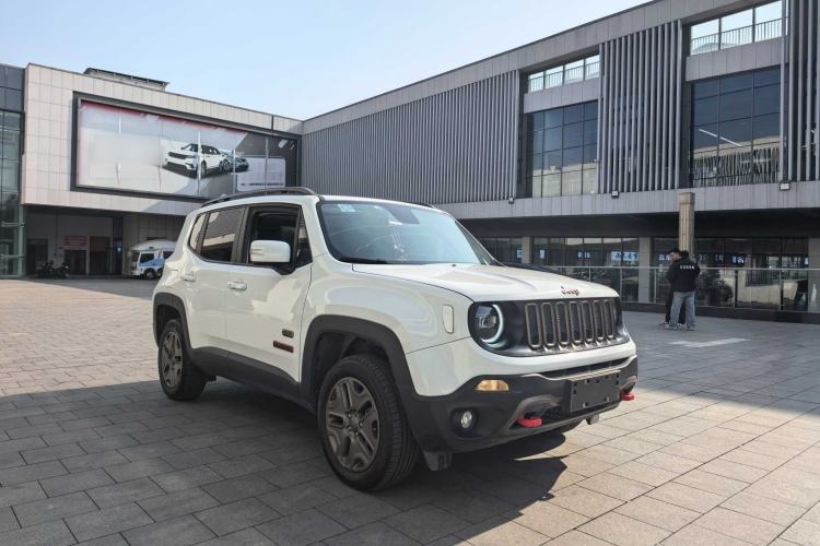 Used  Renegade 2016 2.0L Automatic Four-Wheel Drive 75th Anniversary Tribute Edition