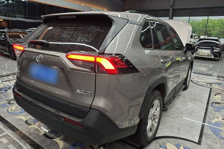 Used Toyota RAV4 2021 2.0L CVT Two-Wheel Drive Urban Edition
