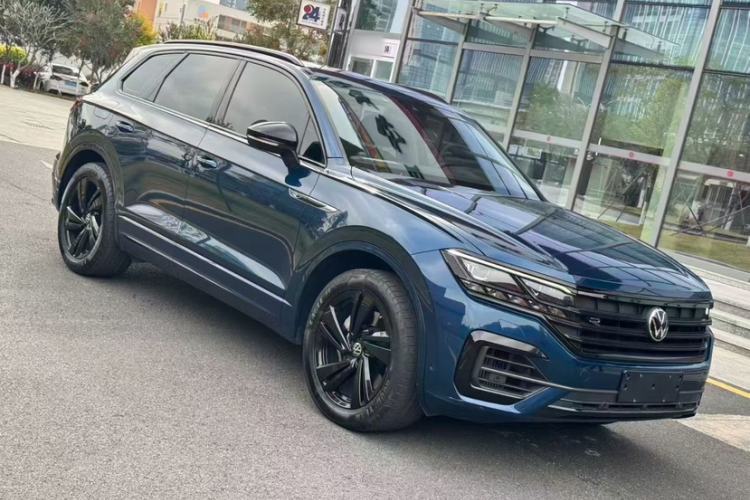 Used Volkswagen Touareg 2022 3.0 TSI Luxury Edition Black Diamond Sport Package