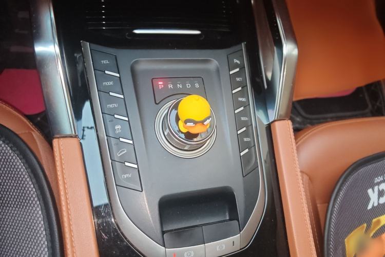 Used Zotye T700 2017 1.8T Dual-Clutch Luxury Model
