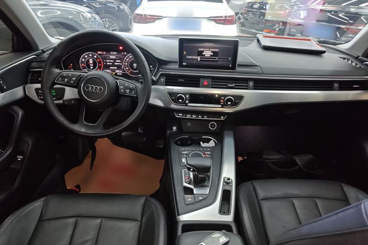 Used Audi A4L 2019 40 TFSI Fashion Edition China VI Emission Standard
