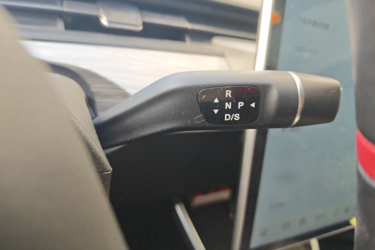 Used NETA V 2022 Chao 300 Lite Lithium Iron Phosphate
