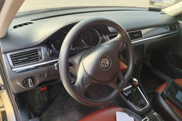 Used Volkswagen C-TREK 2017 1.6L Automatic Comfort Model
