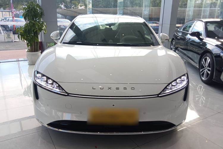 Used Hima Luxeed S7 2024 Pro Model
