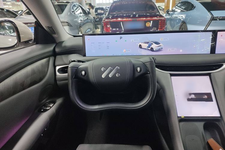 Used  L6 2024 Max Standard Edition
