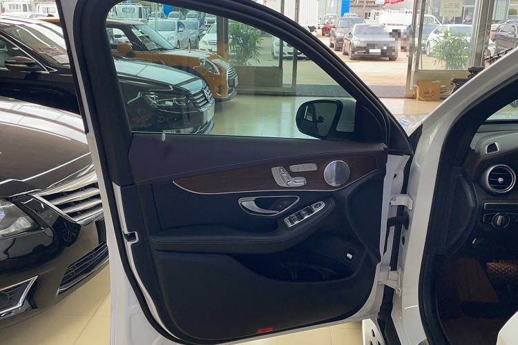 Used Mercedes-Benz GLC 2021 GLC 300 L 4MATIC Dynamic Model
