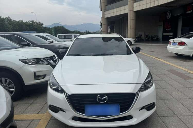 Used Mazda Mazda 3 Axela 2017 Sedan 1.5L Automatic Comfort Model Emission Standard China V
