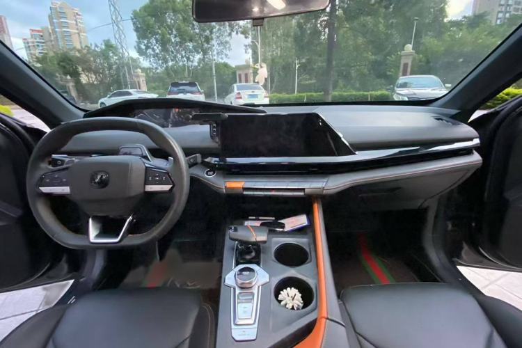 Used Changan UNI-V 2022 1.5T Prestige Version
