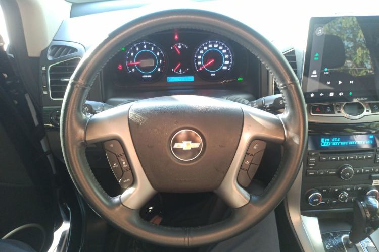 Used Chevrolet Captiva 2014 2.4L 4x4 Flagship Edition 7 Seats