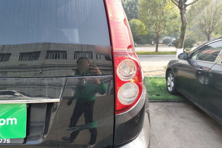 Used Haval H5 Classic 2012 ZhiZun Edition Green & Quiet 2.0T Manual Two-Wheel Drive Comfortable Model
